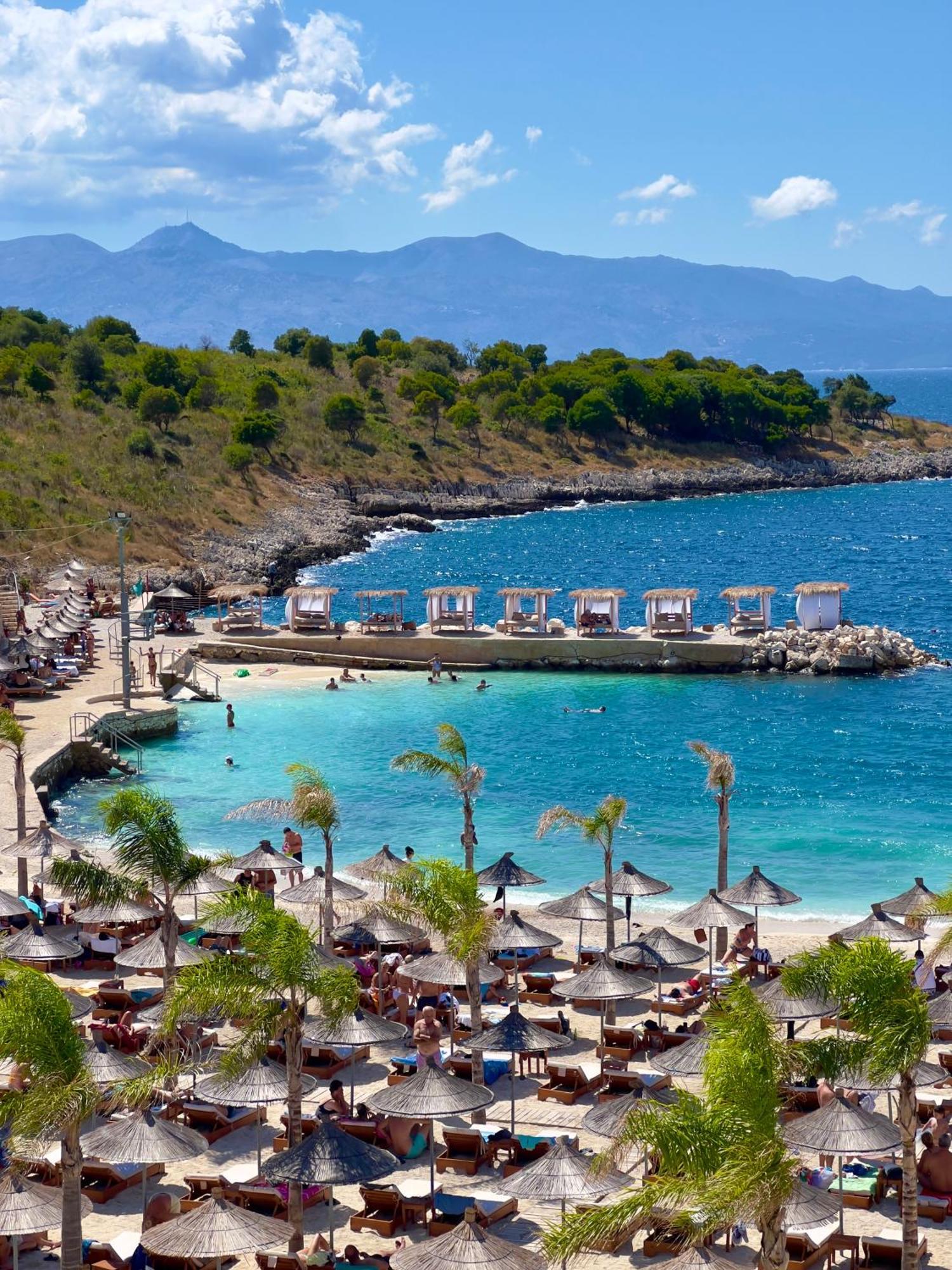 Mucobega Hotel Sarandë Buitenkant foto