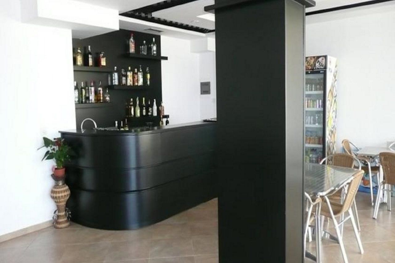 Mucobega Hotel Sarandë Buitenkant foto
